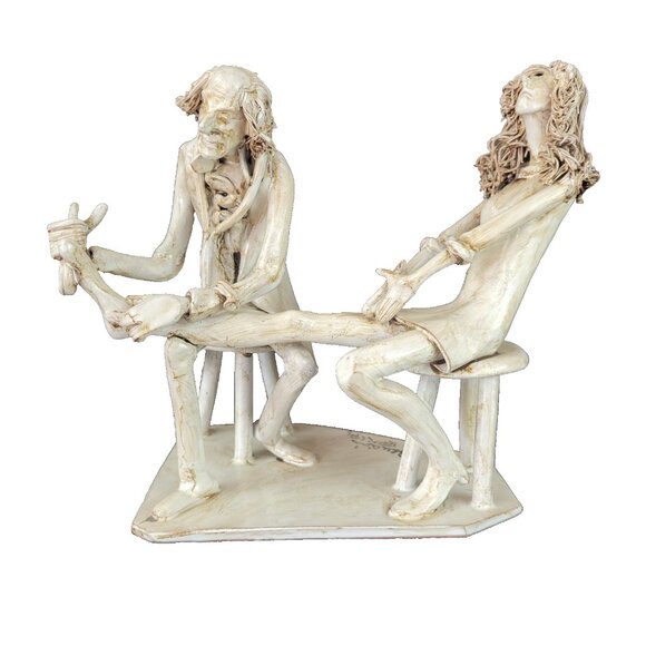 Dino Bencini - Podiatrist Ceramic Sculpture Figure Novelty Humorous 8x8x5 In - Picture 1 of 13